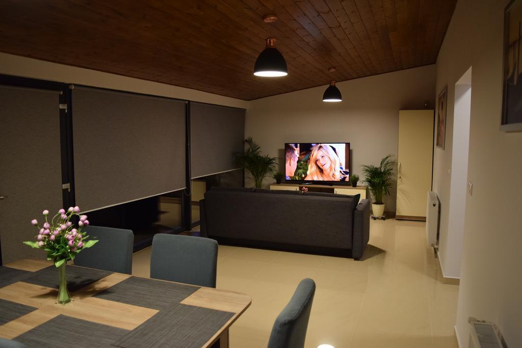 Sanderson Apartments Меркуря-Чук Экстерьер фото